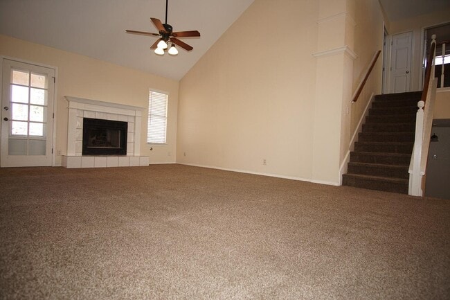 Building Photo - 2045 Pueblo Nuevo Cir