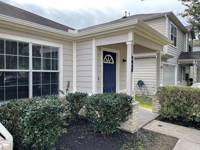 Foto del edificio - 907 Grand Plains Dr