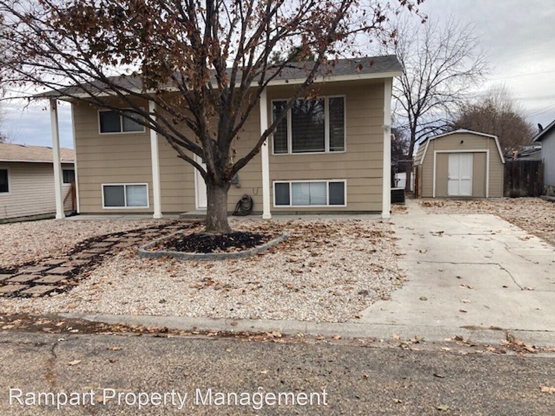 Primary Photo - 4 br, 2 bath House - 116 S. Florence Street