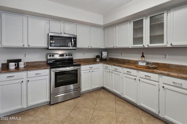 Foto del edificio - 1095 W Sandy Banks