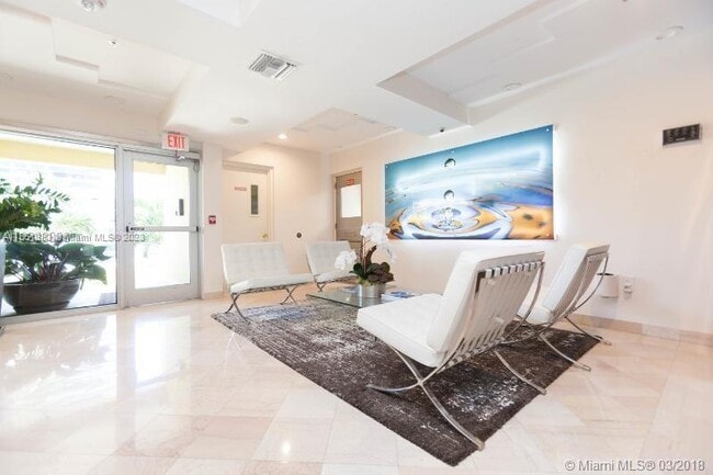 Building Photo - 5880 Collins Ave