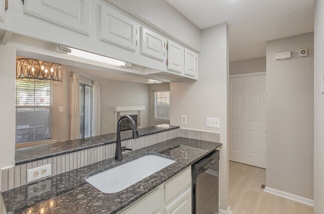 Foto del edificio - Delightful 2-bedroom, 2-bathroom condo