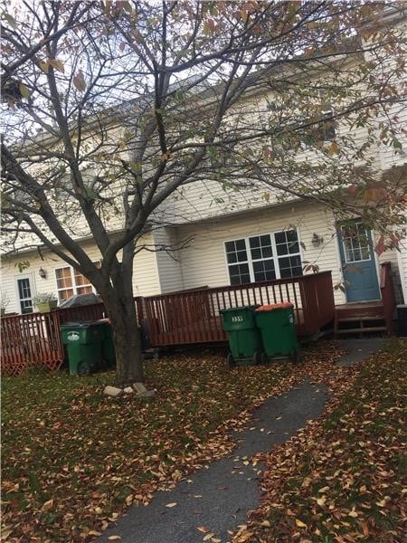 Building Photo - 359 Verplanck Ave