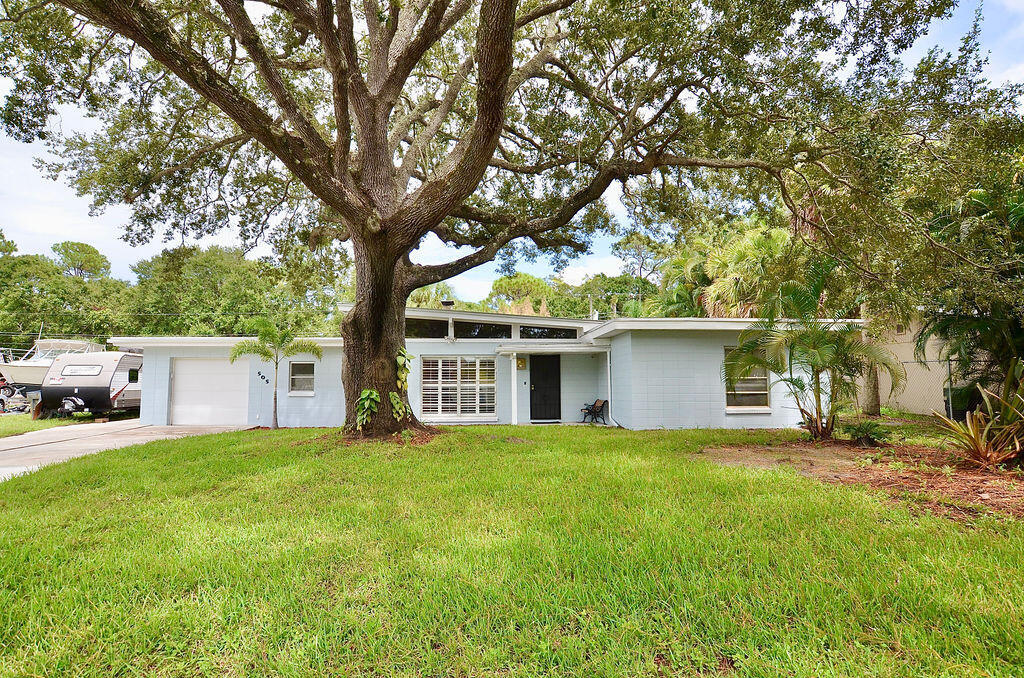 Foto principal - 505 Coconut Ave E