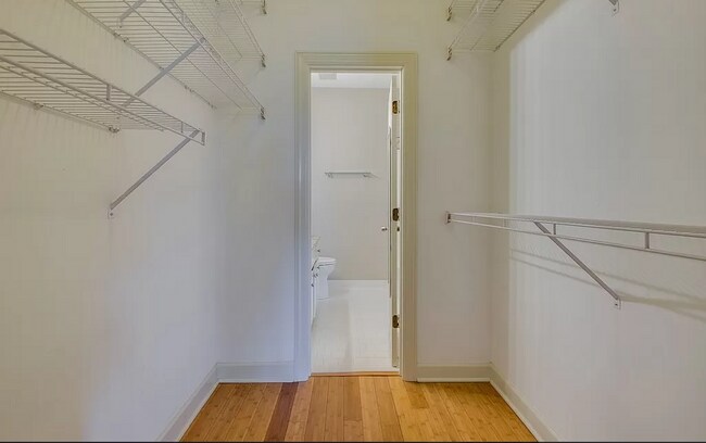 Foto del edificio - Sylvan Park Dream Home -LEASING NOW!