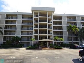 Building Photo - 3001 S Course Dr