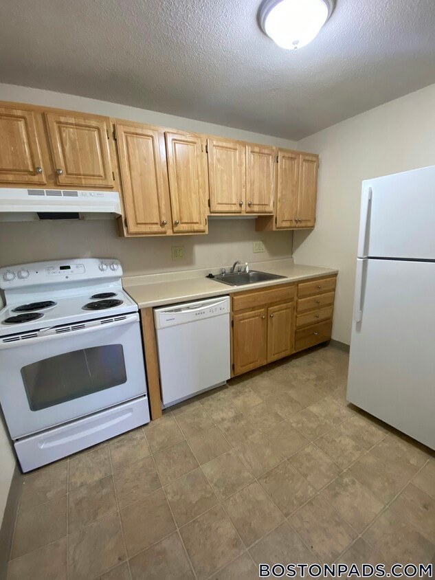 Foto principal - 122 Dustin St