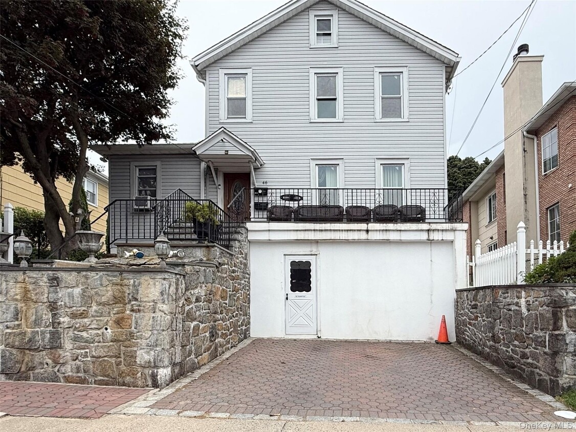 Primary Photo - 46 Dunston Ave