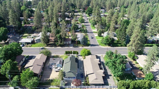 Foto del edificio - Amazing South Hill Home 3 Bed 3.25 bath w/...