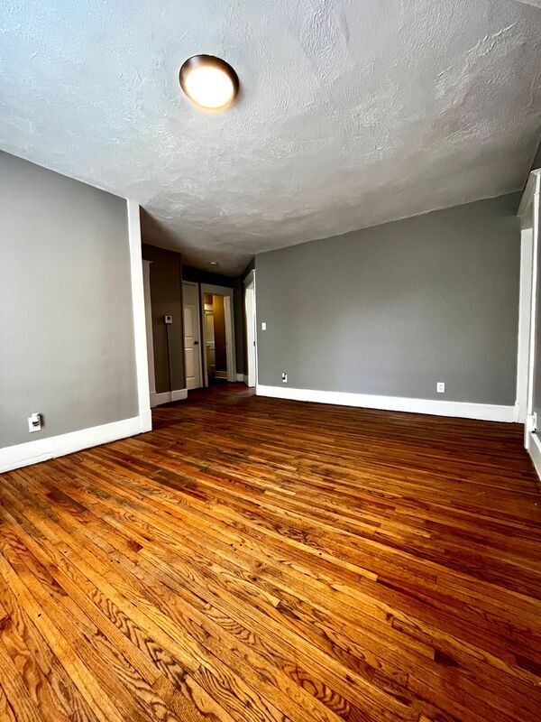 Building Photo - 1515 S 15th St