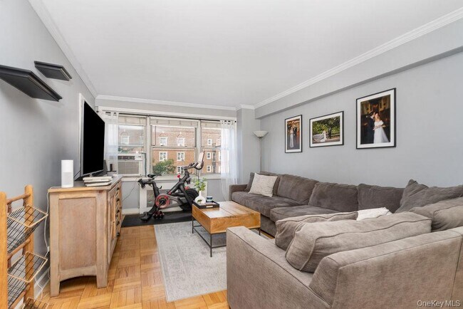 Foto del edificio - 69-45-69108 108th St