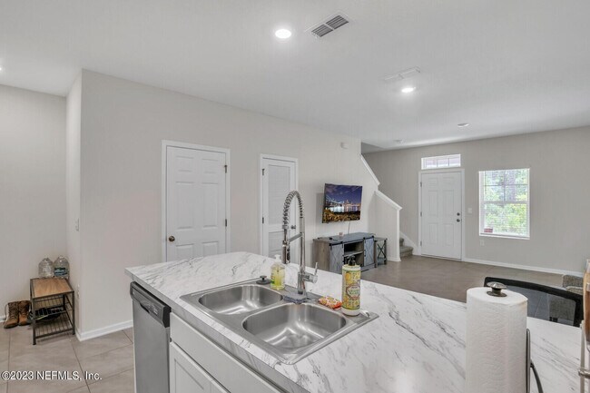 Foto del edificio - 86848 Mainline Rd
