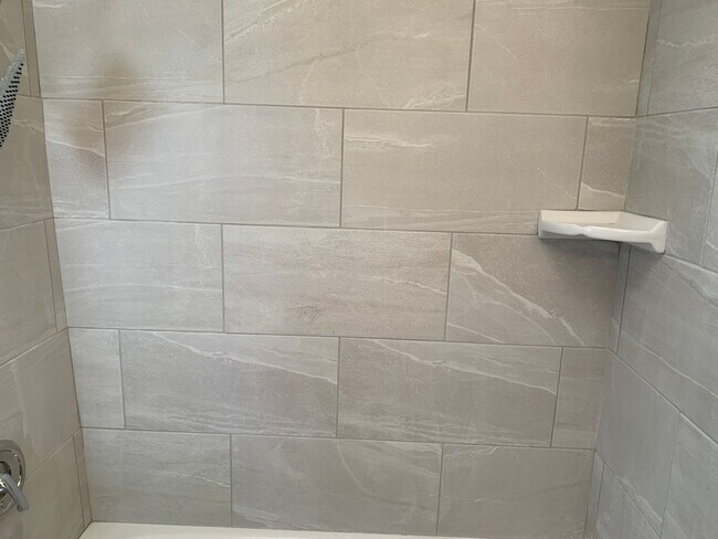 Foto del edificio - Beautiful 3 Bedroom Home with Garage, Yard...