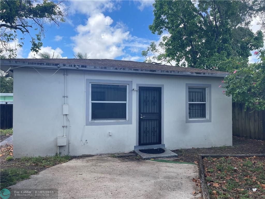 Primary Photo - 97 NW 69th St
