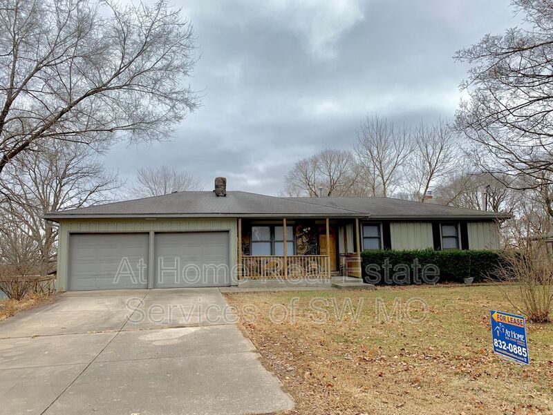 Primary Photo - 3516 S Linden Ave