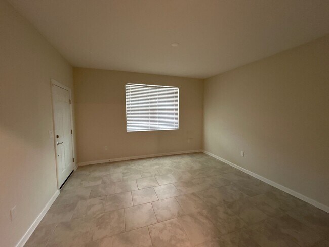 Foto del edificio - Beautiful home - Mother-in-law suite!