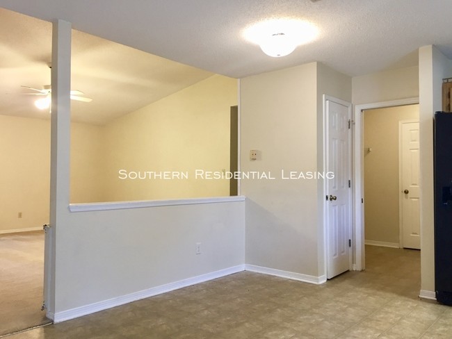 Building Photo - Coral Creek ~ 2037 Coral Creek by Southern