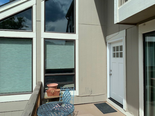 Building Photo - 3160 Redstone Ln