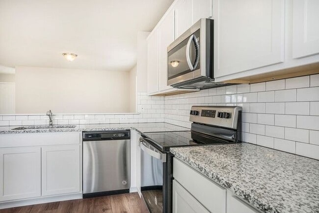 Building Photo - 6901 W Galway Cir