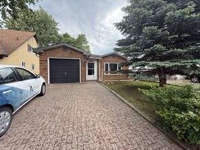 Building Photo - 475 Driftwood Dr