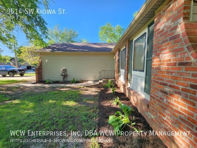 Building Photo - 3514 SW Kiowa St
