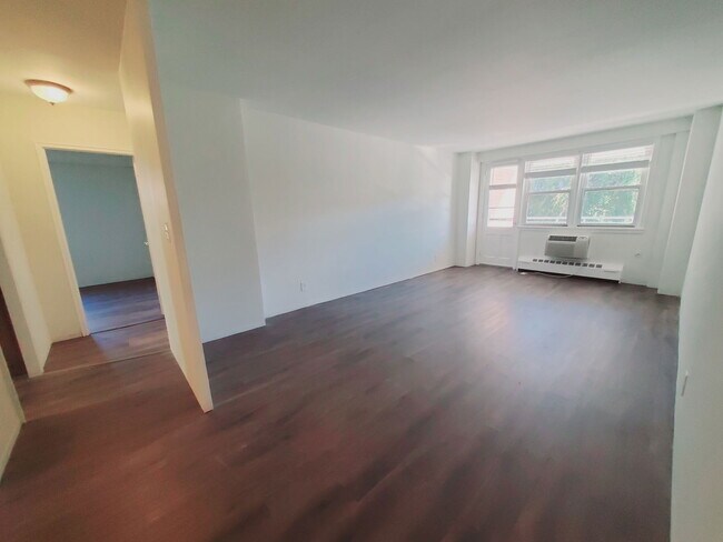 Foto del edificio - 444 Bedford St