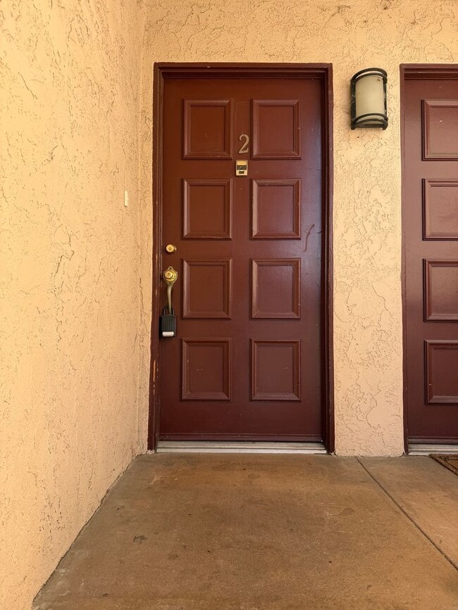 Building Photo - LA VETA MONTEREY COMPLEX ORANGE - 2 BEDROOM 2 BATH  $2,575