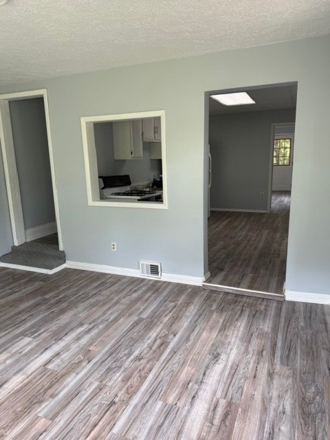 Building Photo - 937 Koehler Ave