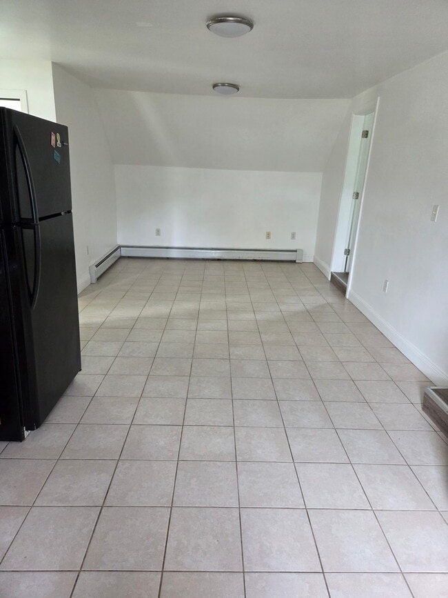 Living room - 622 Main St