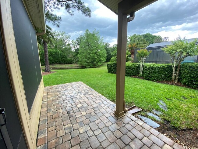 Building Photo - 3560 Avalon Cove Dr E