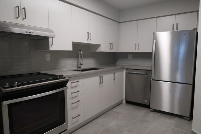 Building Photo - The Arista