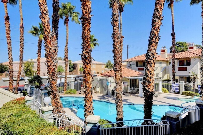 Foto del edificio - 6812 W Elm Creek Dr