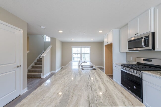 Foto del edificio - Brand new construction townhouse, upgrades...