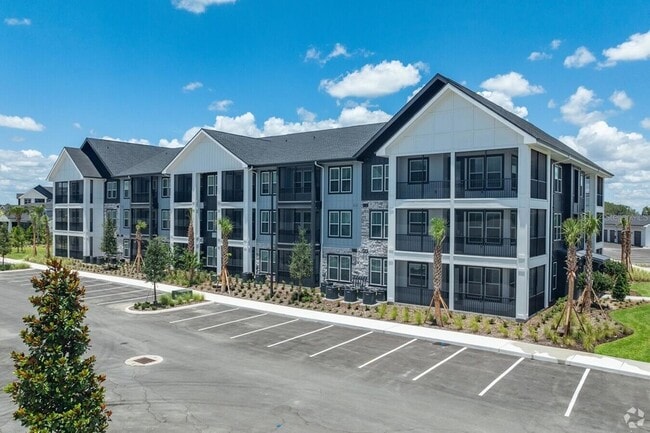 Building Photo - 3020 Base Blvd