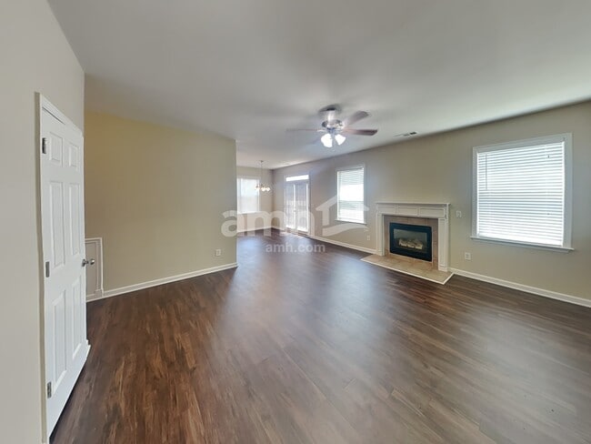 Building Photo - 50 Palisades Dr