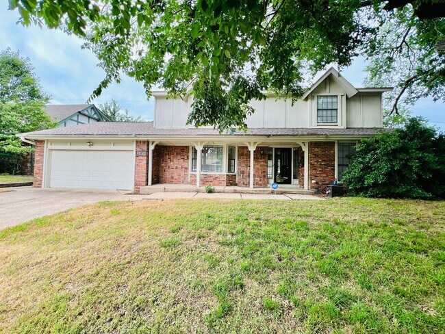 Building Photo - Spacious 4 bed 2.5 bath in Union Schools