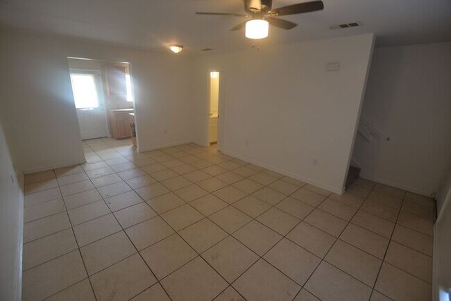Foto del edificio - 3103 Singletary Dr
