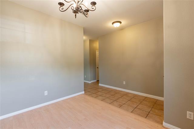 Building Photo - 1700 Martina Dr
