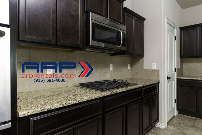Building Photo - SPACIOUS OPEN CONCEPT NORTHWEST EL PASO HOME