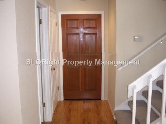 Building Photo - AVAILABLE NOW - 3 Bed, 2.5 Bath Nipomo Condo