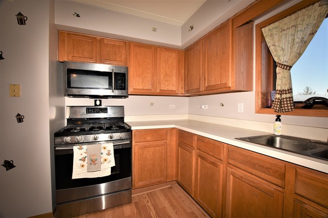 Building Photo - 7804 Amelia Ct