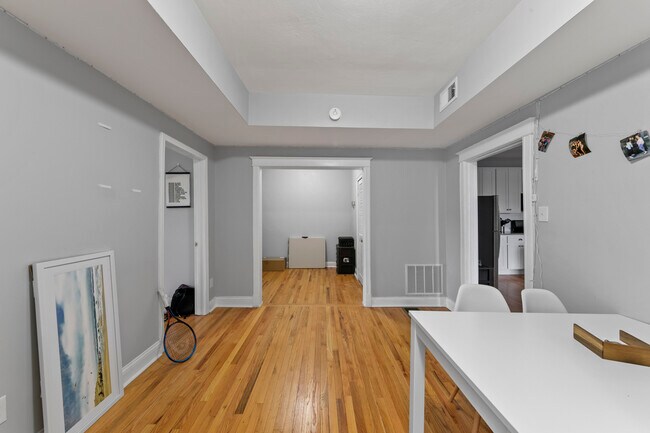 Foto del edificio - 6274 Cates Ave