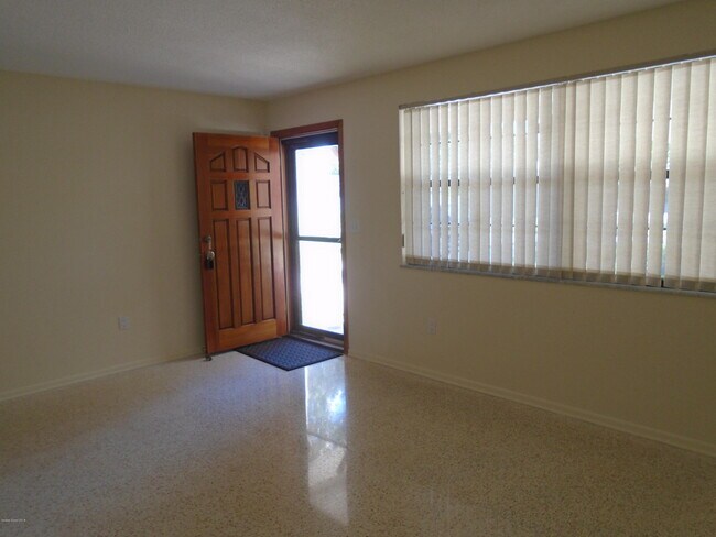 Building Photo - 212 Forrell Ave