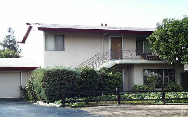 Primary Photo - 868-876 Alameda St