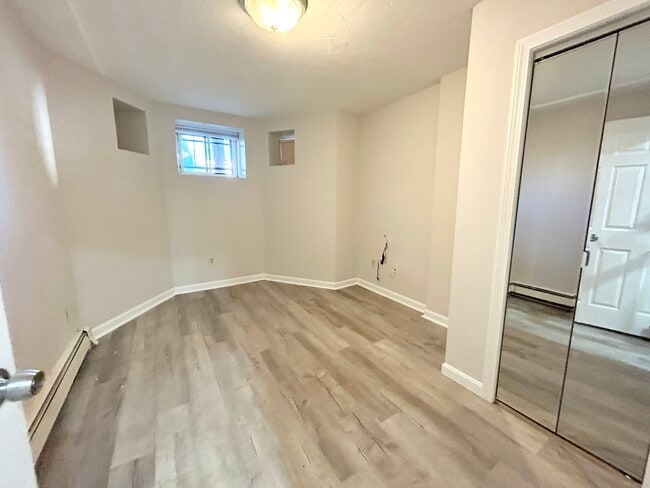 Building Photo - 55 Hammond St