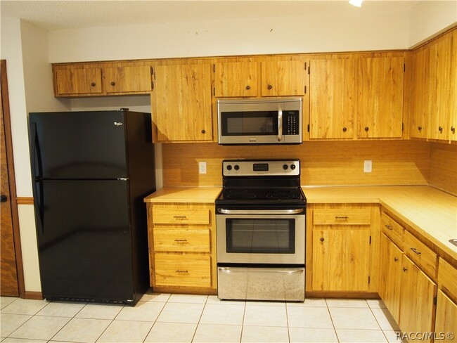 Foto del edificio - 210 Talmage Ave