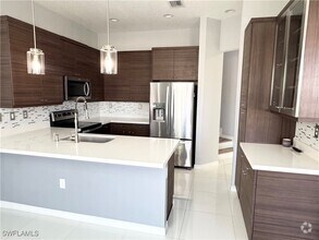 Building Photo - 8984 Madrid Cir