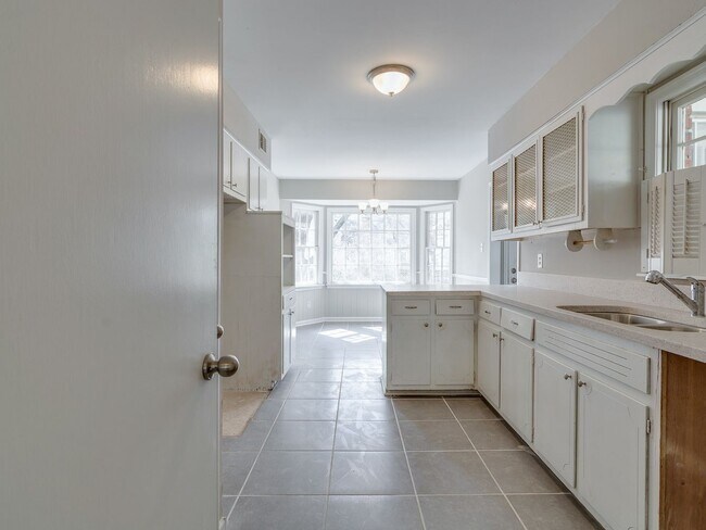 Foto del edificio - Completely redone luxury 3 bedroom rental ...