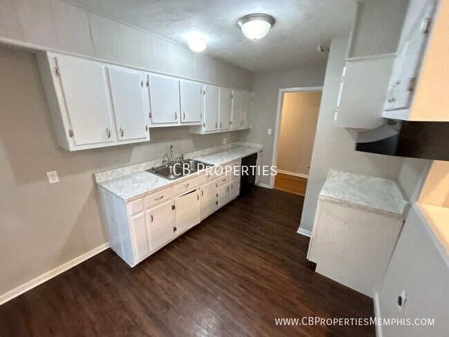Foto del edificio - 3773 Kentwood Ln