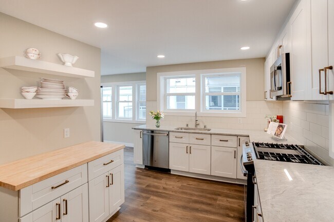 Foto del edificio - 2909 Knox Ave S